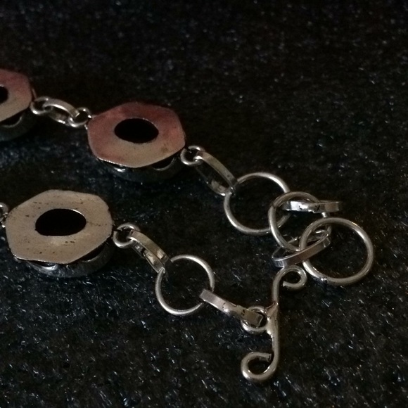 Vintage sterling Mozambique garnet bracelet - Picture 4 of 5